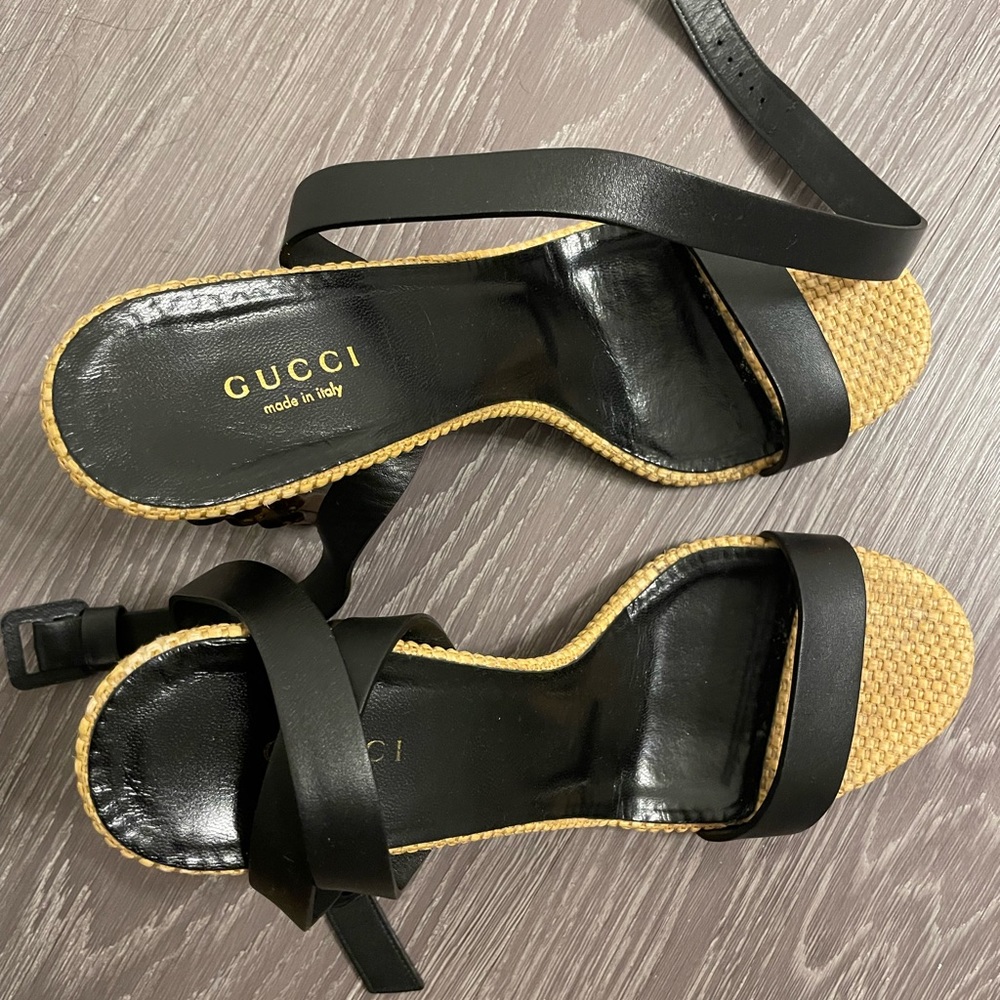 Gucci Heels - Picture 3 of 4